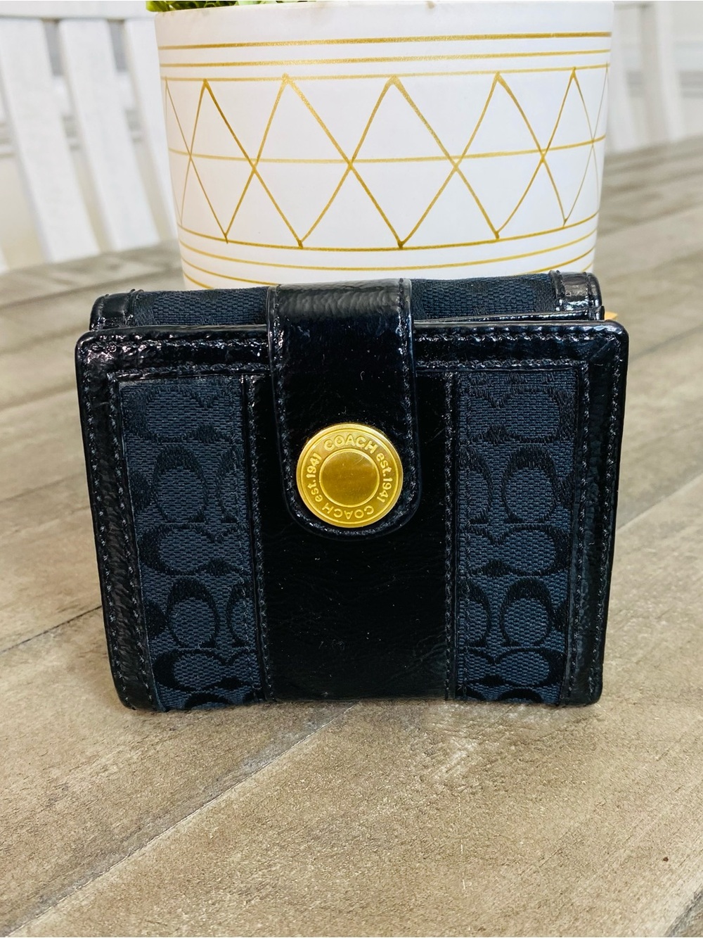 Vintage COACH Jacquard Patent Leather Trim Women Wallet Black Bifold Gold Accent